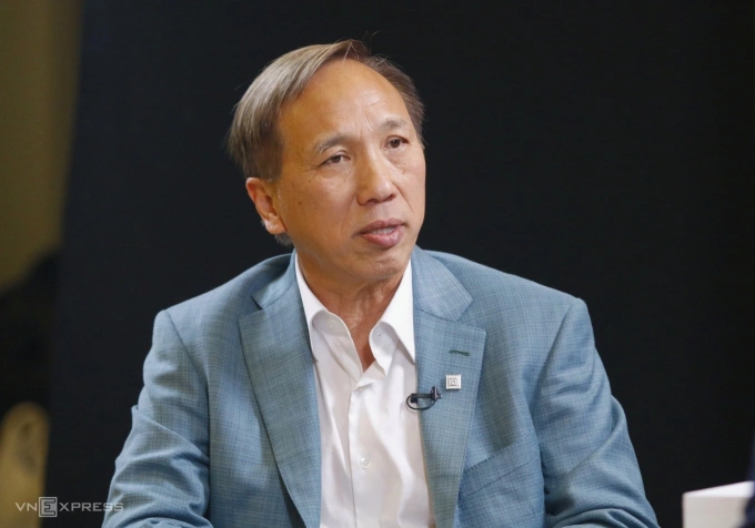 Vietnamese-American who sold $10B chip firm launches $15,000 fellowship for Vietnam's STEM students